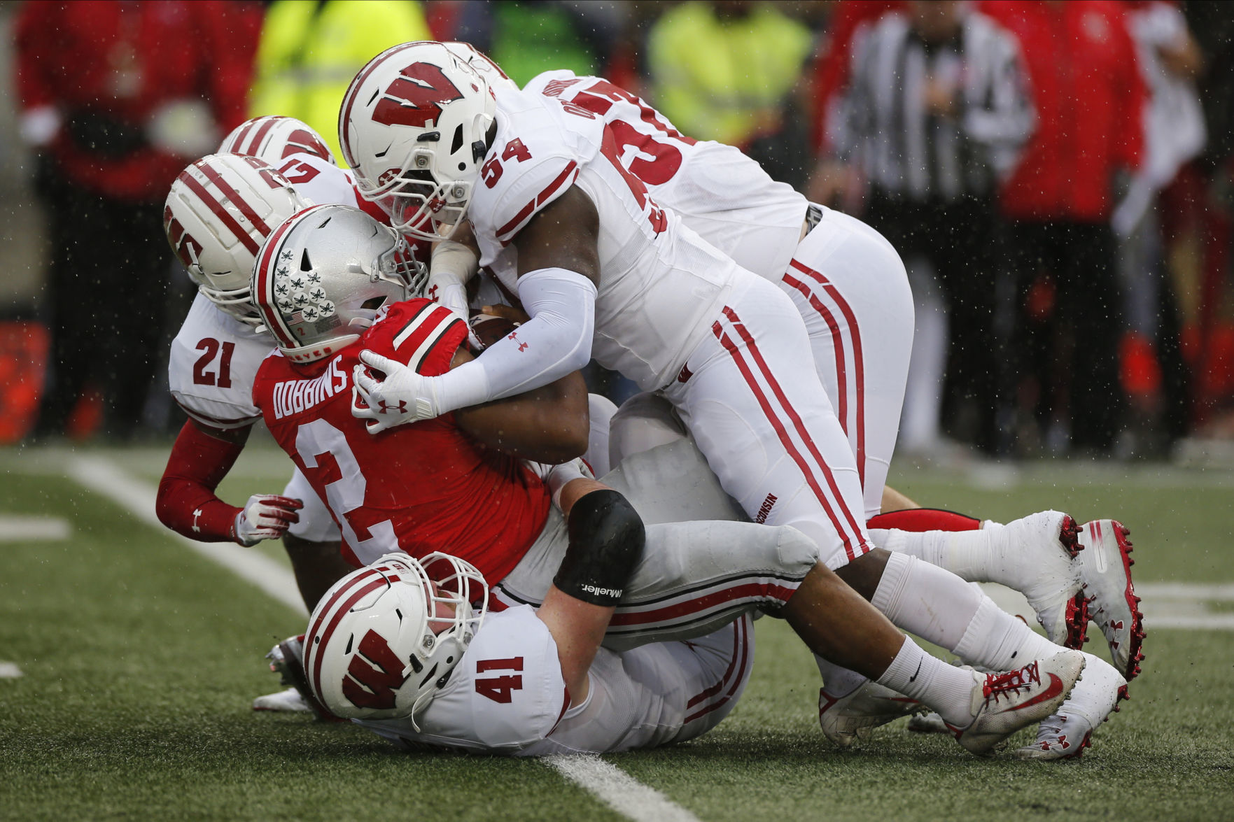 Buckeyes 38, Badgers 7